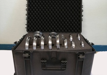 Suitcase for set of weight